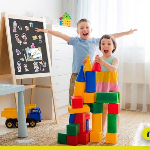 Crianças Brincando com Jogos Interativos